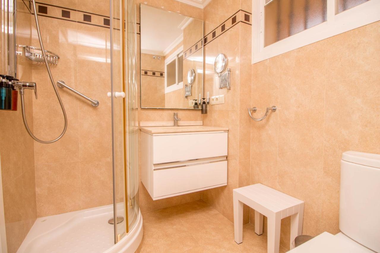 Erisa 56 By Ivi Real Estate Apartman Torremolinos Kültér fotó